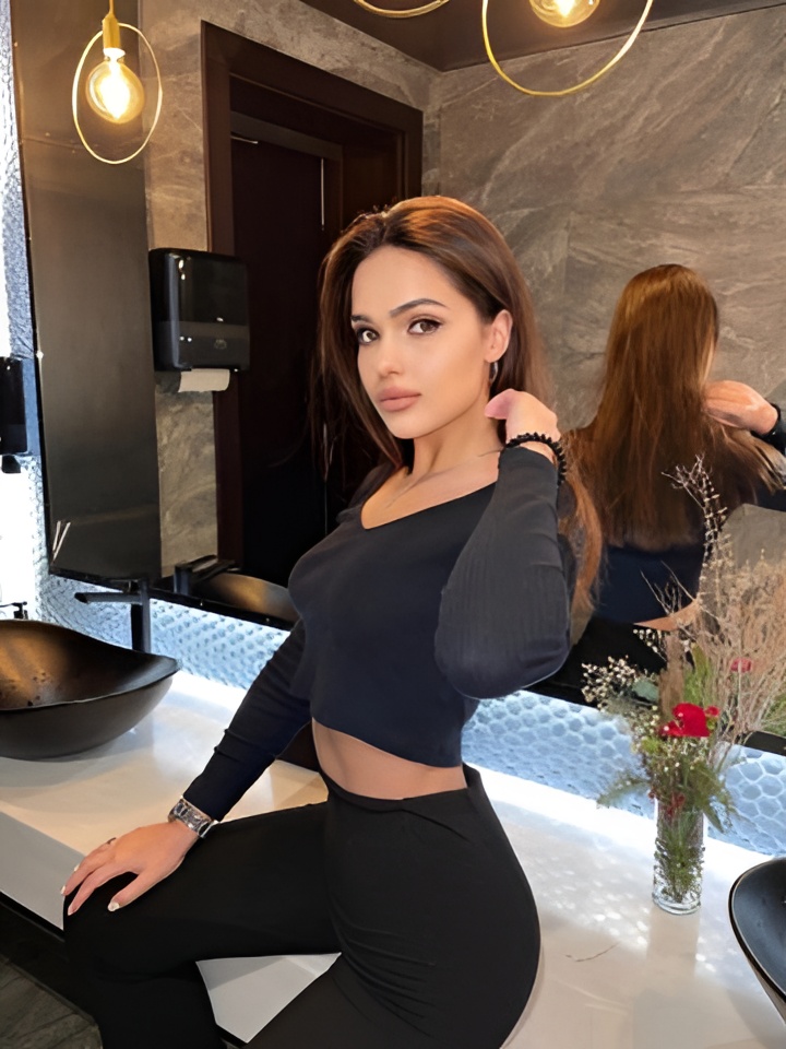 Адель привлекальеная девушка из Оха цена от 2000 руб