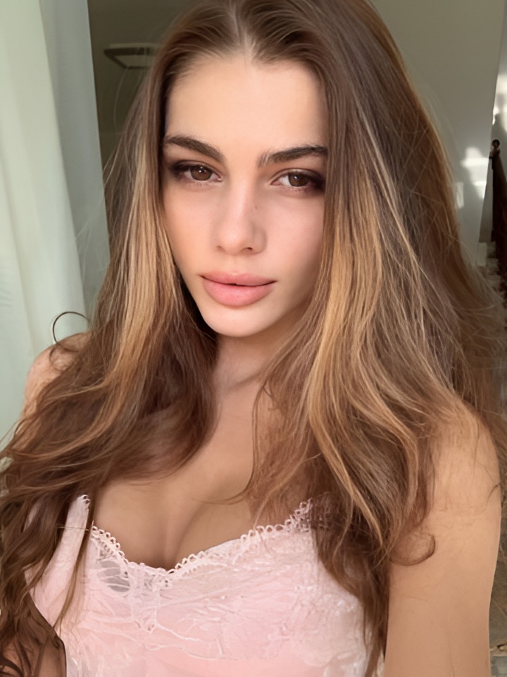 Кристина привлекальеная девушка из Оха цена от 3000 руб