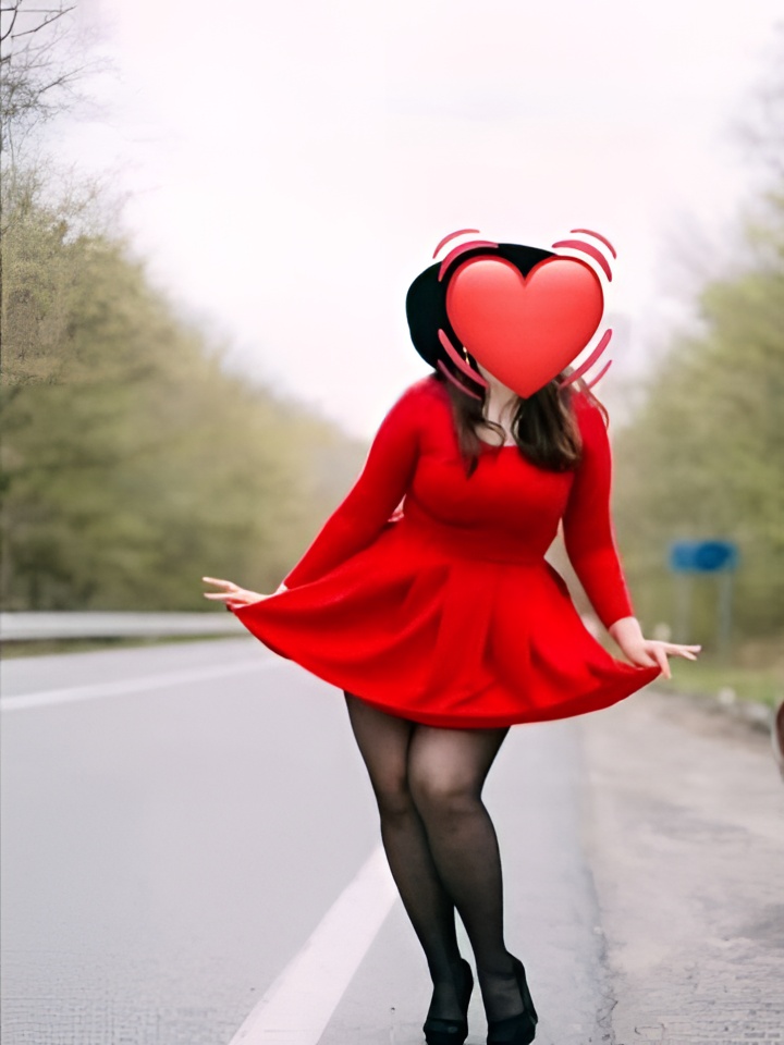 Софа привлекальеная девушка из Оха цена от 3000 руб