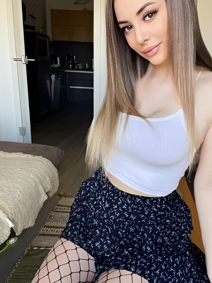 Индивидуалка Дина, доступна для личного знакомства от 10000 руб