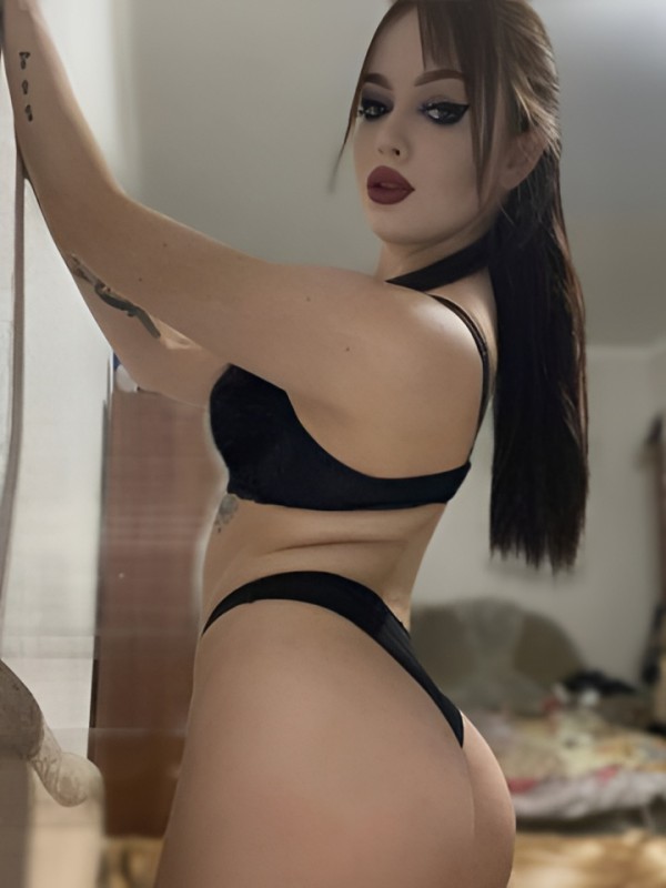 Эмиля привлекательная девушка из Оха цена от 3000 руб