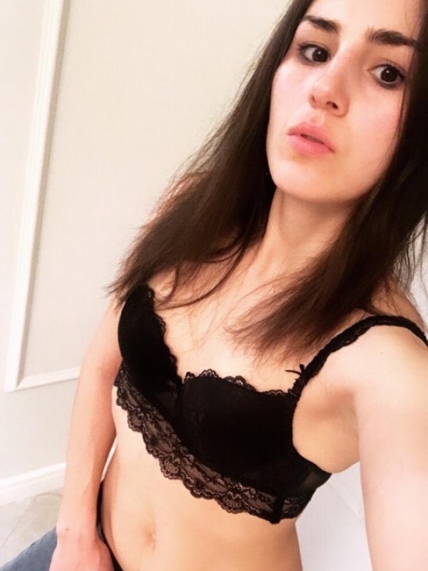 Люда привлекательная девушка из Оха цена от 4000 руб