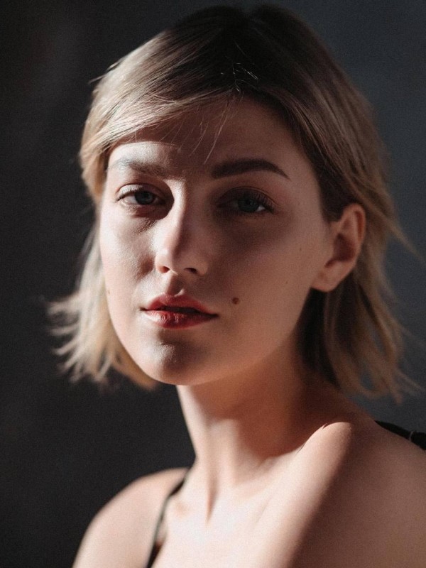 Шарлотта привлекательная девушка из Оха цена от 7000 руб